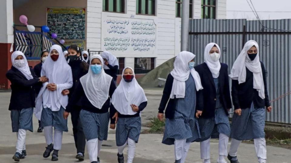 Schools to remain closed today In Jammu and Kashmir