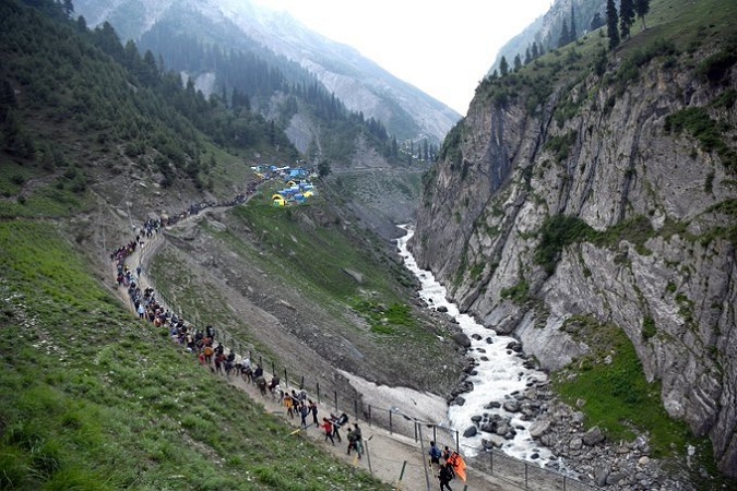 2566pilgrimsdepartforamarnathyatrafromjammubasecamp