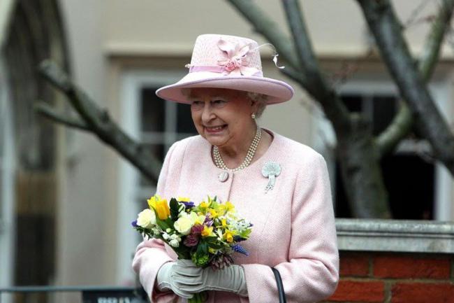 presidentpranabmukherjeegreetsqueenelizabethiionherbirthday