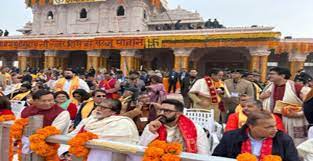 pmmodiandvipsarriveinayodhya