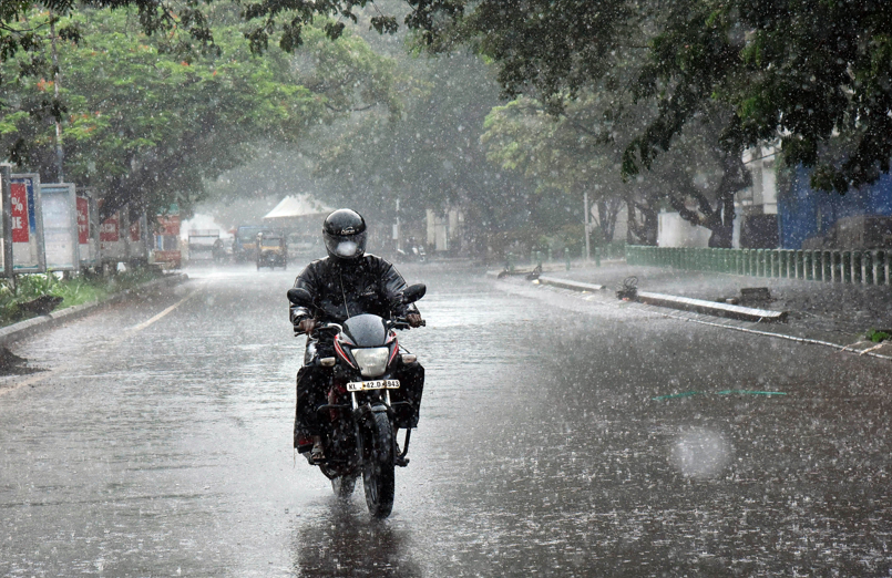 IMD forecasts heavy rainfall across Central, Northwest, Eastern India over next few days