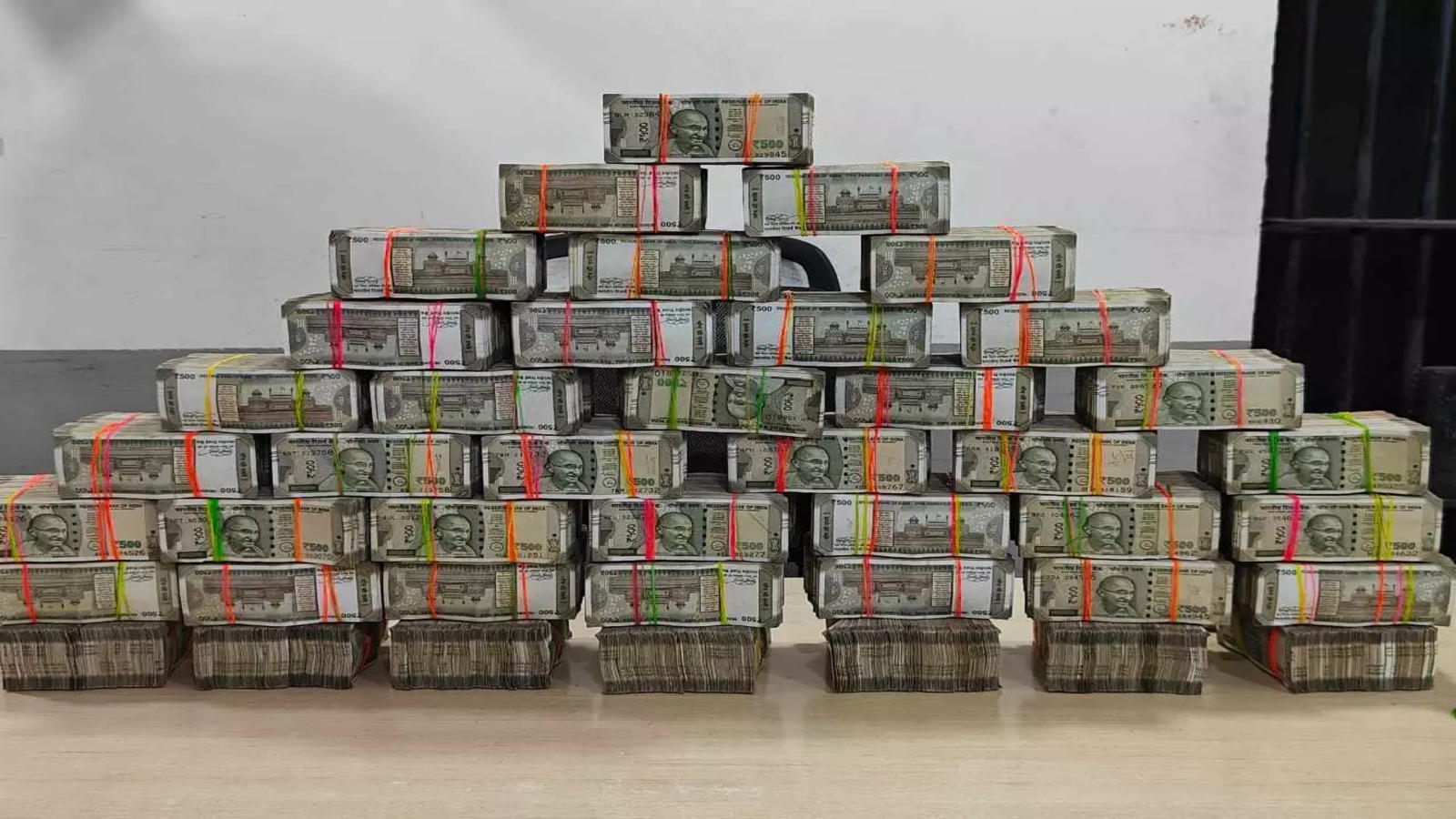 overonebillion47croreseizedfromdifferentpartsofstateaheadofassemblyelectionsinjharkhand