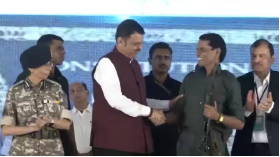 Maoist Bhupati and 60 others surrender before CM Fadnavis