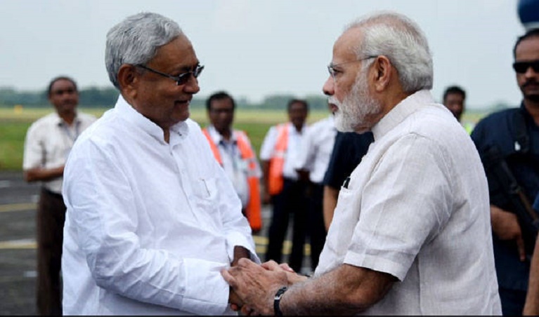 pmmoditakesaerialsurveyoffloodhitbihar;announcesrs500crorerelief