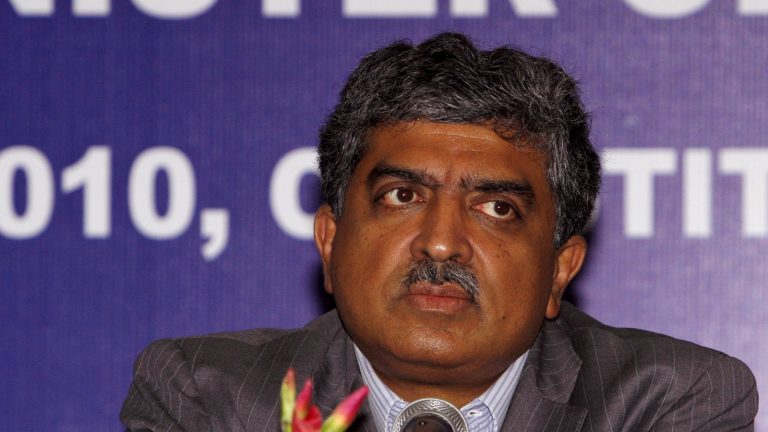 infosysauditcommitteetoconductindependentinvestigationonwhistleblowerallegations:nilekani