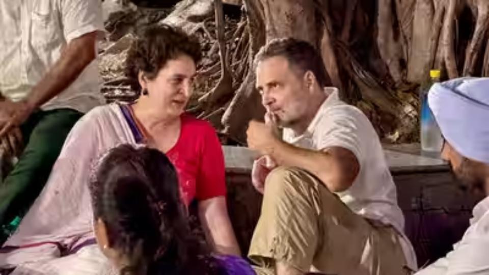 Delhi Police Files FIR Against Rahul, Priyanka Over Akashvani Bhawan Entry