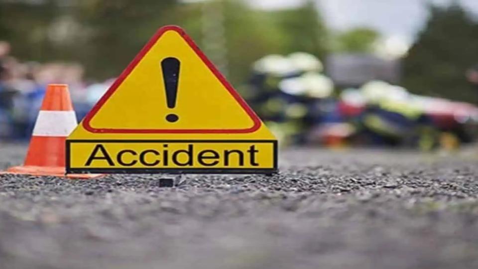 roadmishapkillstwopersonsinandhrapradesh