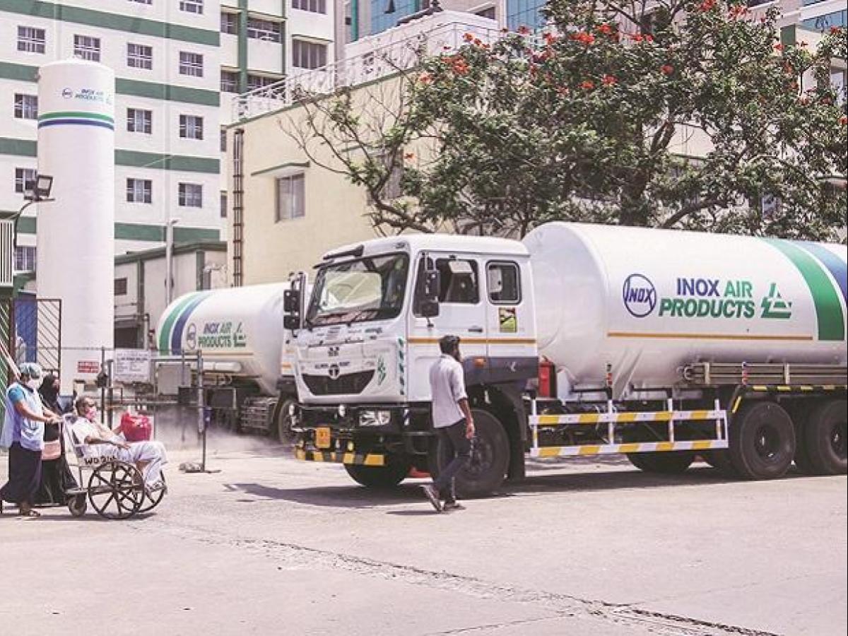 delhissirgangaramhospitalreceives2tonnesofliquidoxygen