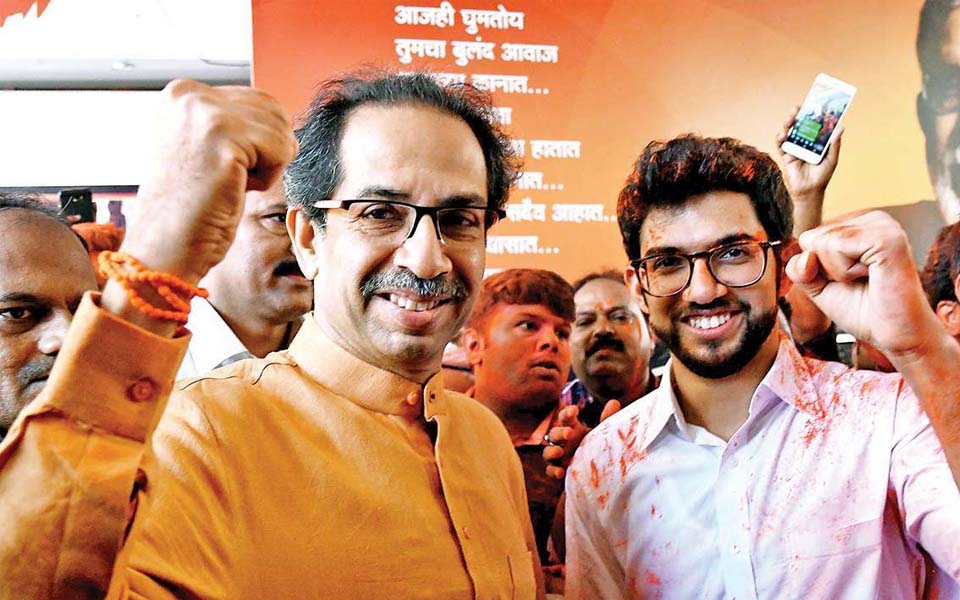 shivsenaleaderaadityathackeraywinsfromworli