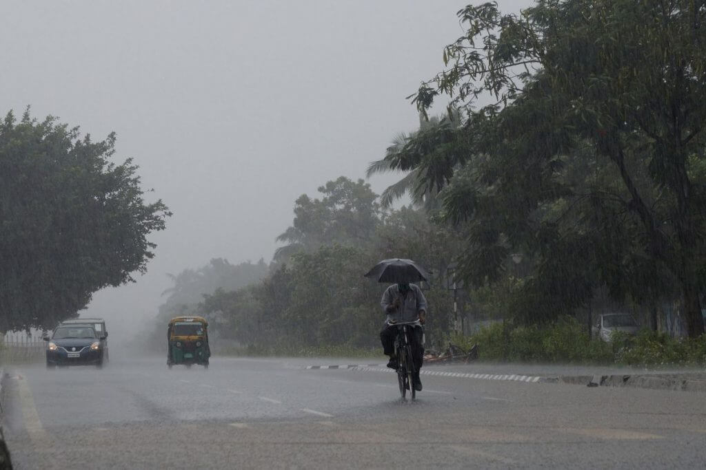IMD predicts monsoon likely to reach Kerala on May 31