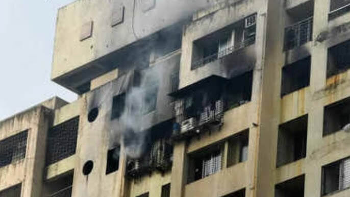 2 dead, 19 injured in fire at Mumbai