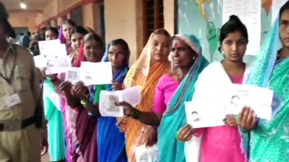 karnatakabypolls:1760%voterturnoutrecordedtill11am