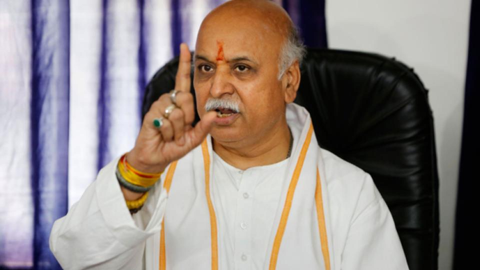 pravintogadiasaysreplacemosqueswithtemplesinmathuraandvaranasi