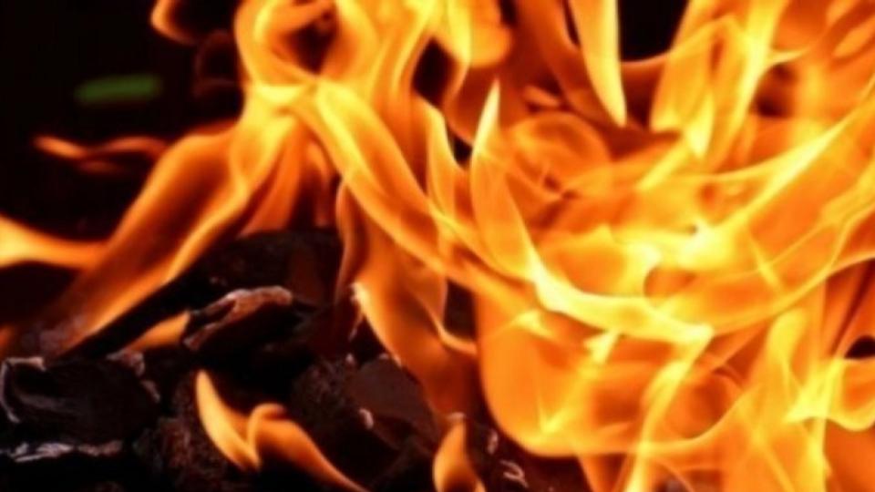 73-year-old woman dies after saree catches fire at Thane temple