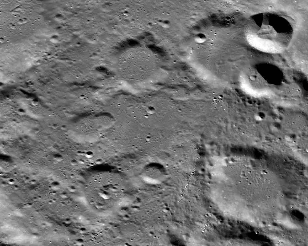 vikramhadhardlandingnasareleaseshighresolutionimagesofchandrayaan2landingsite