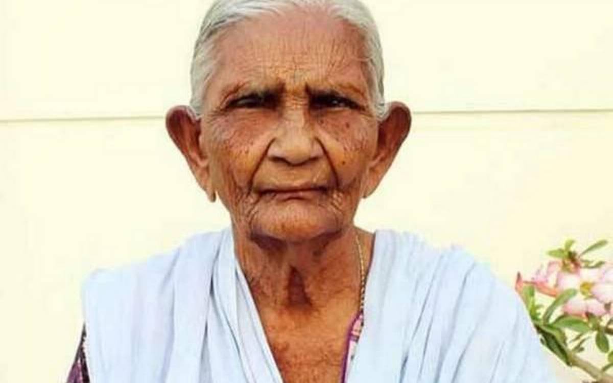 tncmpalaniswamibereavedmotherpassesaway