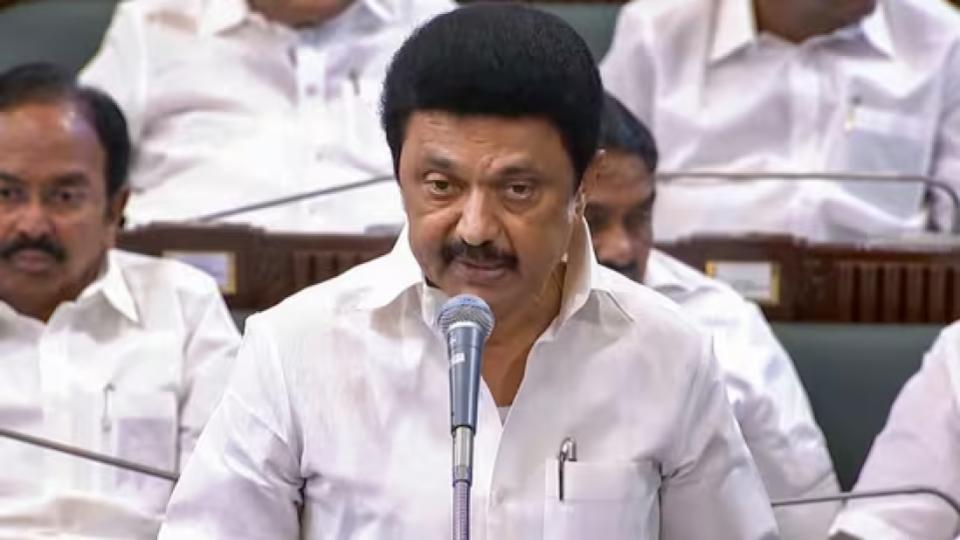 Tamil Nadu Governor doing 