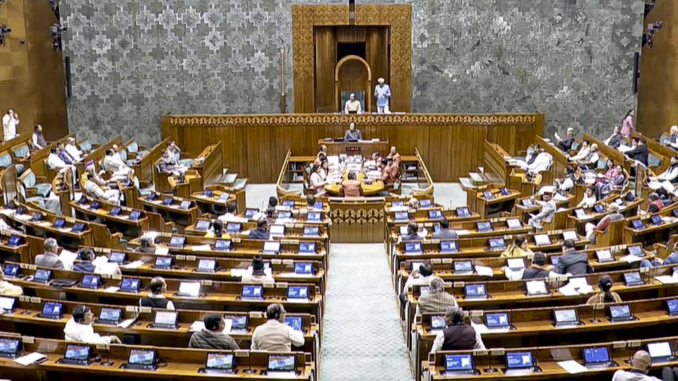 Congress submits an Adjournment Motion notice 