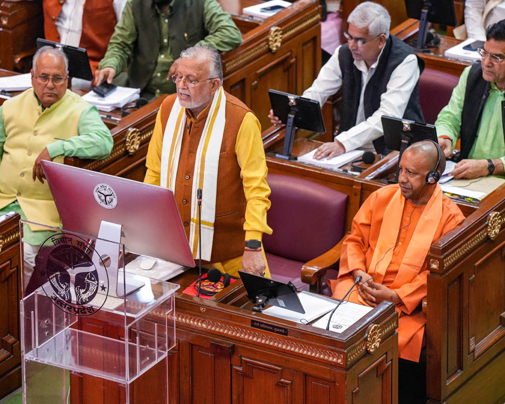 yogiadityanathgovtinuttarpradeshpresentsfirstbudgetofamritkaal