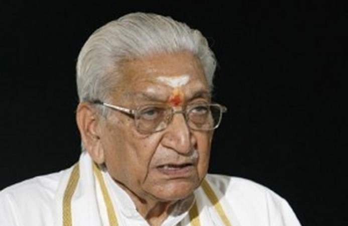Home Minister Amit Shah pays tribute to former president of VHP Ashok Singhal on his birth anniversary