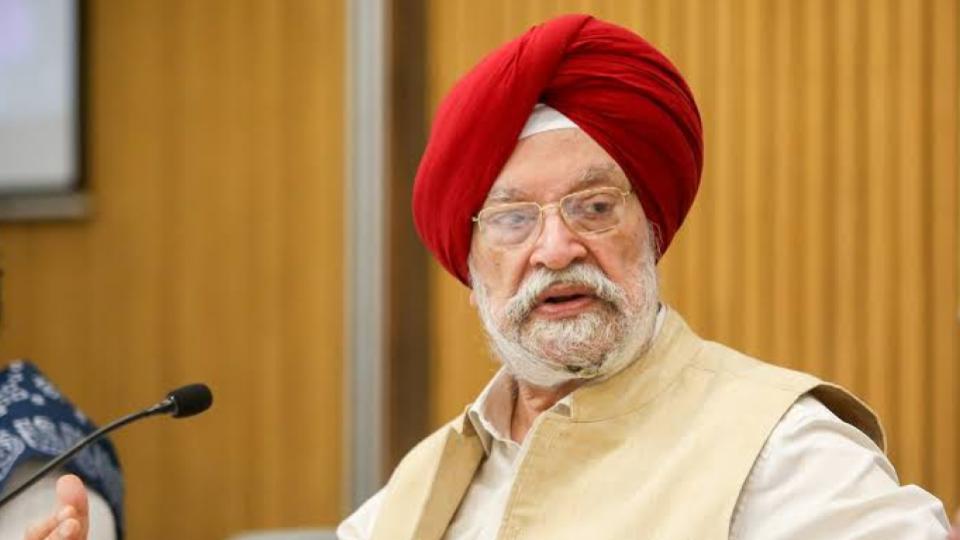 No Shortage Of CNG, Puri Warns Against Misinformation