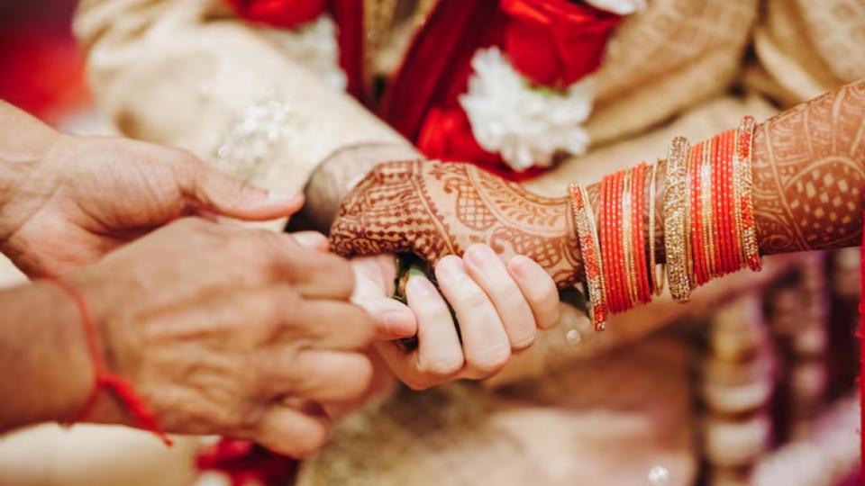 Guests attack bride and groom in Madhya Pradesh over liquor 