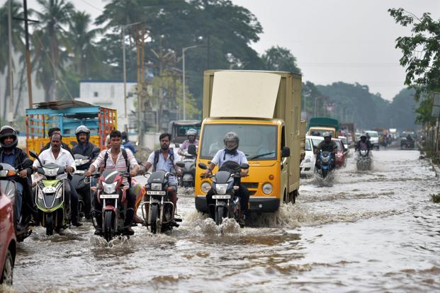 schoolsinchennaikanchipuramtiruvallurtoremainshuttodayduetoheavyrains