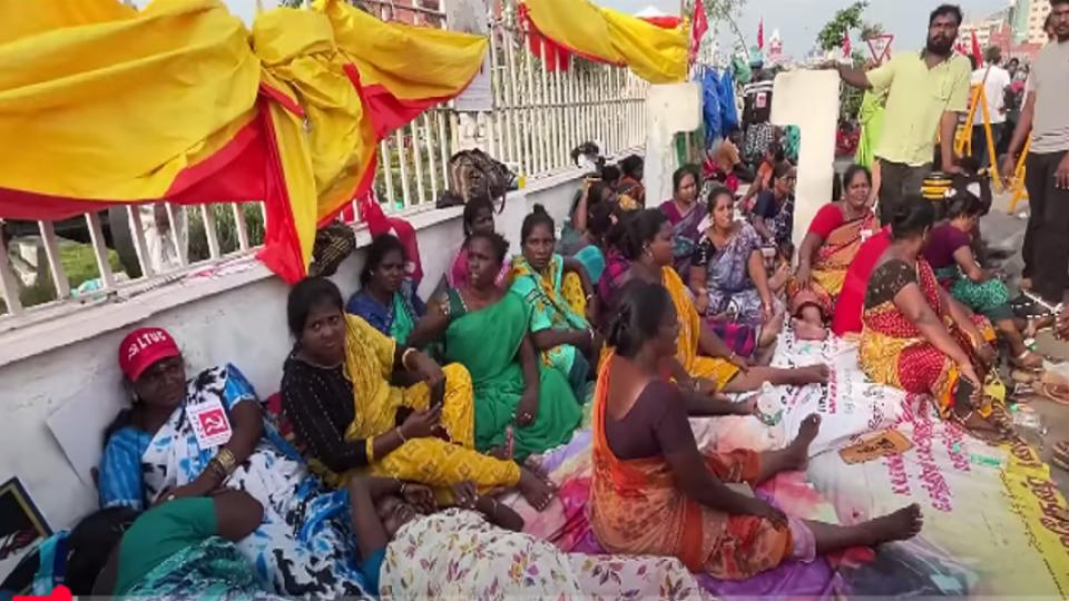 Sanitation workers strike enters 13th day in Chennai