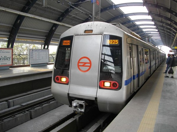 delhimetrorailservicestobeginat5amonindependenceday