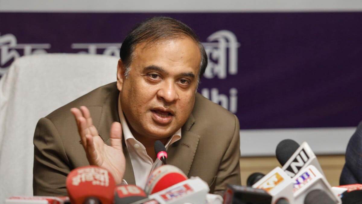 kejriwal‘invited’edtoarresthimbynotrespondingtosummonsessayscmhimantabiswasarma