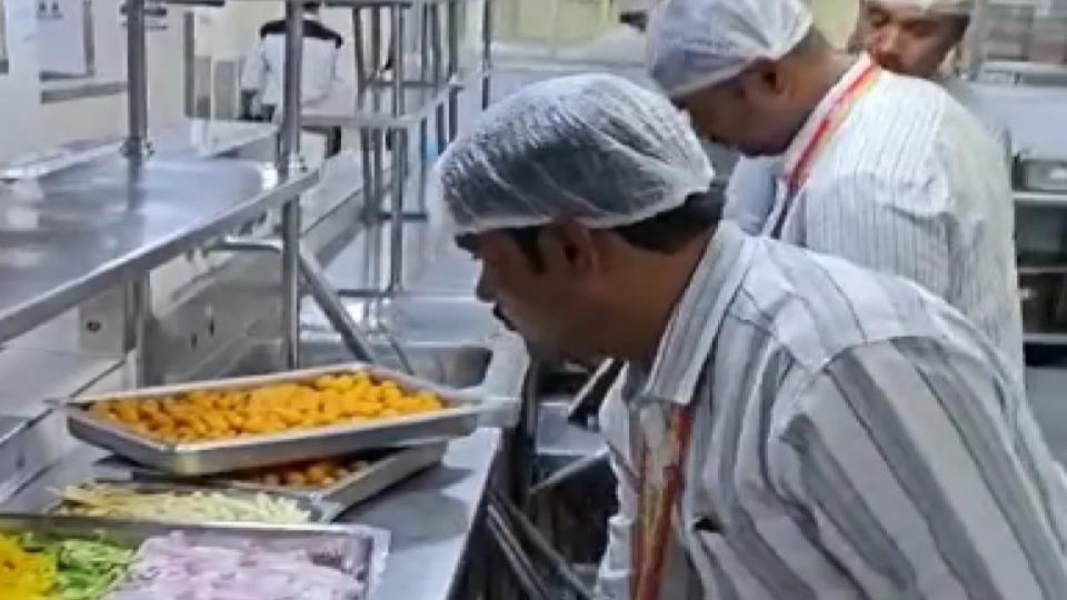 Karnataka Health Dept Deploys 30 Special Teams for Food Safety Inspections