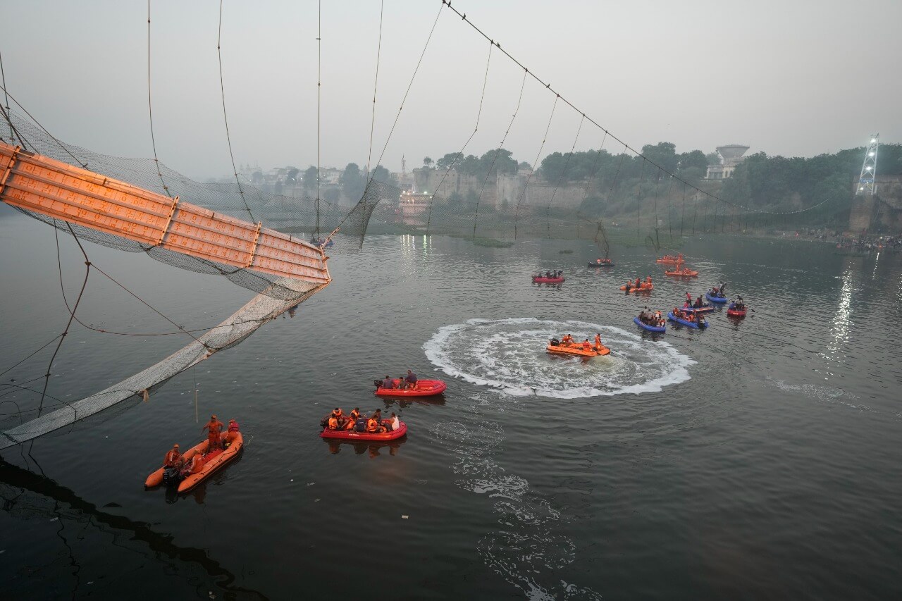 sitfoundcorrodedwiresweldedsuspendersinpreliminaryprobereportbehindmorbibridgetragedy