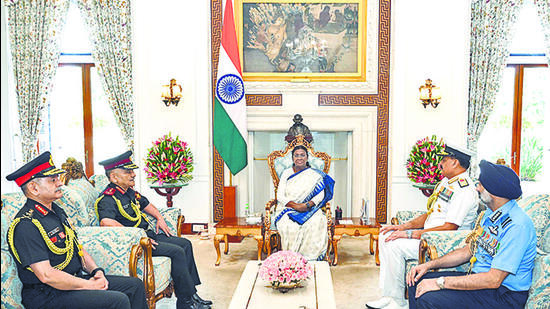 Military chiefs brief President Murmu on Operation Sindoor