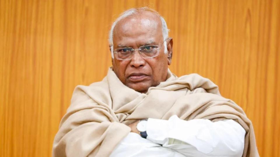 khargefilesnominationforrajyasabhafromkarnataka