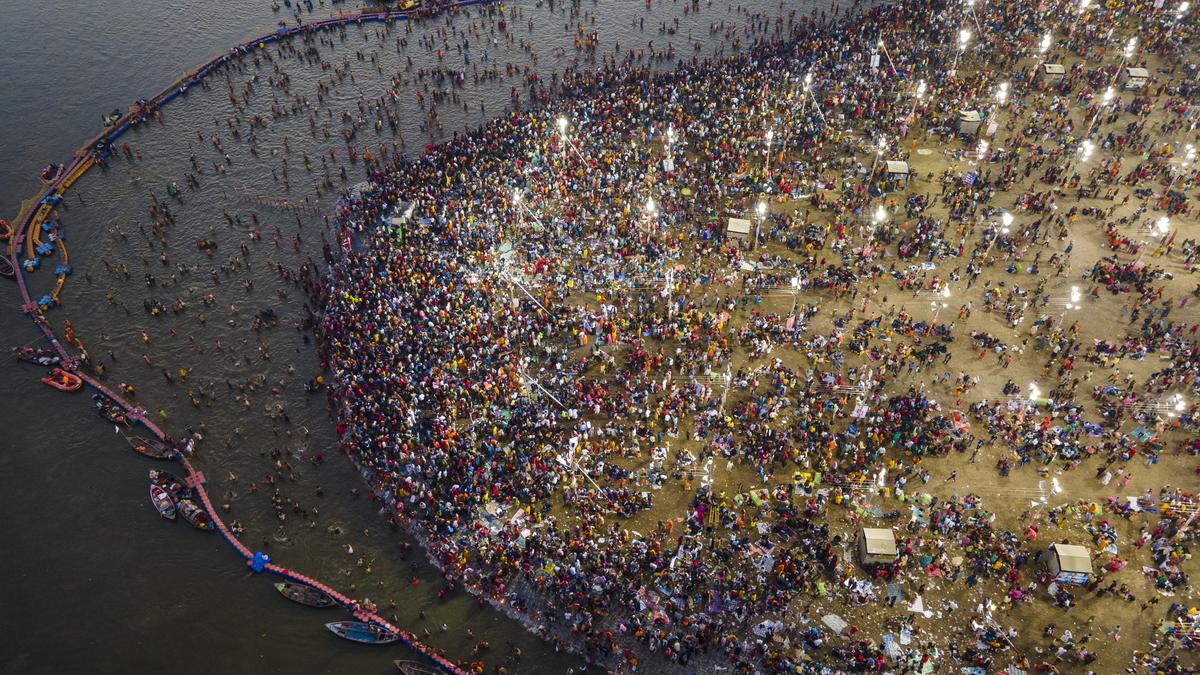 maghpurnimasnanofmahakumbhunderwayinprayagraj