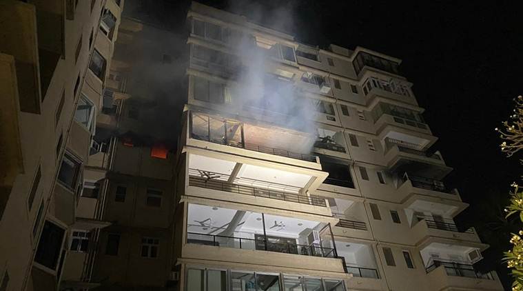 13personsrescuedafterfirebreaksoutatresidentialbuildinginmumbai