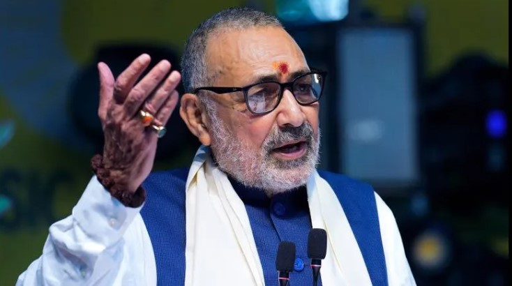 textileministergirirajsinghvisitssurattextileparks