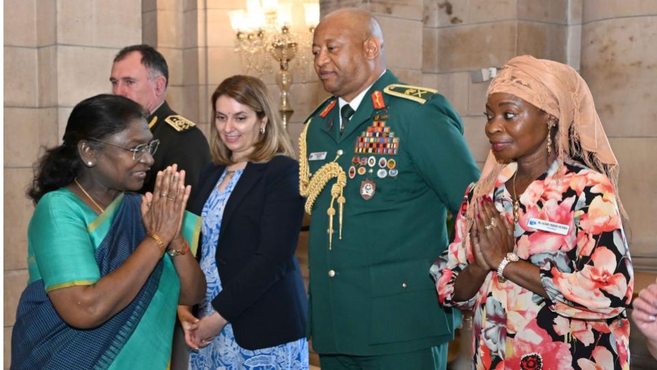 President  Murmu Meets UN Army Chiefs In Delhi, Hails Peacekeeping Efforts
