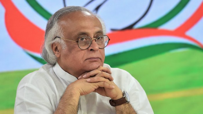 congresspayshomagetorajivgandhionhisbirthanniversary