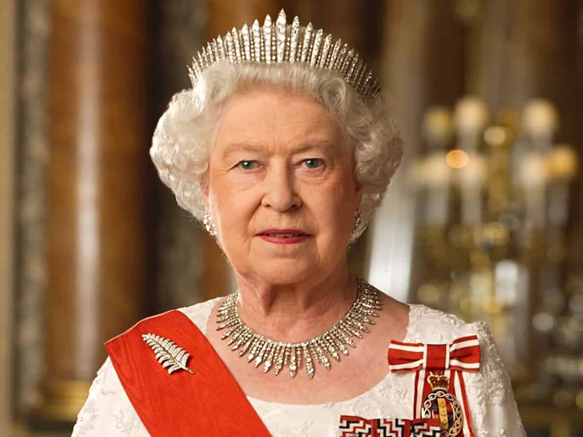 rahulcondolesdemiseofqueenelizabethii