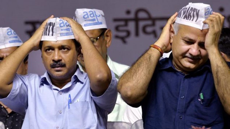 delhicourtissuesnonbailablewarrantsagainstkejriwalothers
