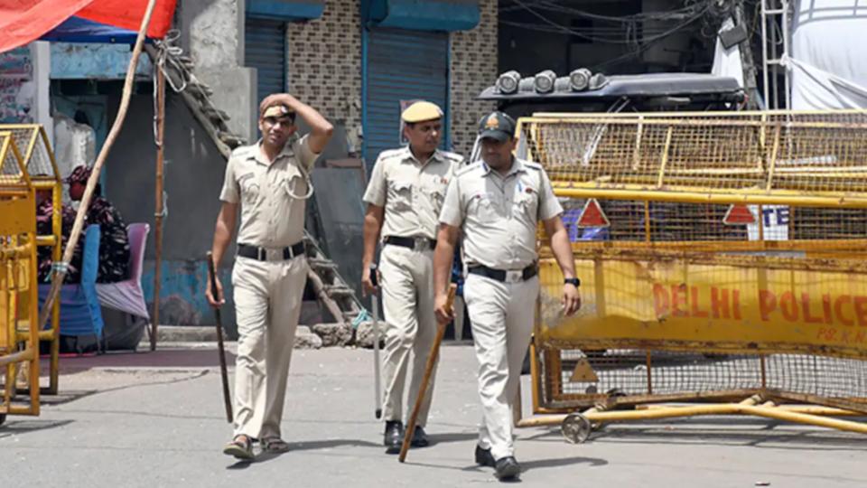 Delhi Police held two for planning to kill neighbour