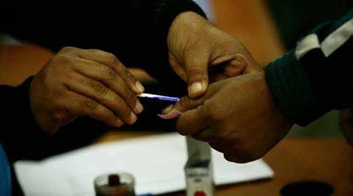 pollingbeginsforbyelectionsinsixzillaparishadsinmaharashtra