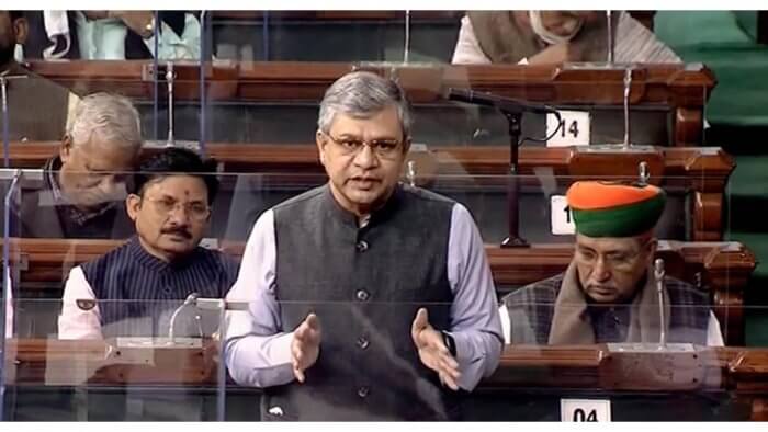 centrewithdrawspersonaldataprotectionbillfromloksabha