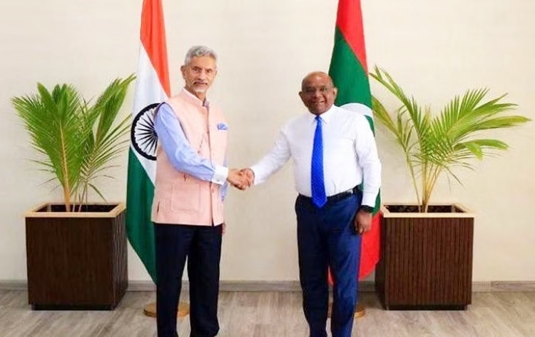 eamsjaishankartoholdtalkswithhismaldiviancounterpartabdullashahidinnewdelhi