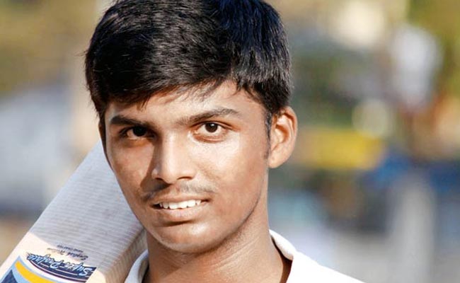 cricketwonderboypranavdhanawadedelaysvacatinggroundforvipchopperdetainedbycops