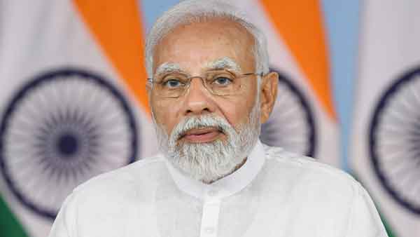 pmmodiadvisedallministriesandstategovernmentstocompleteamritsarovarsworkinmissionmodebeforeonsetofmonsoon