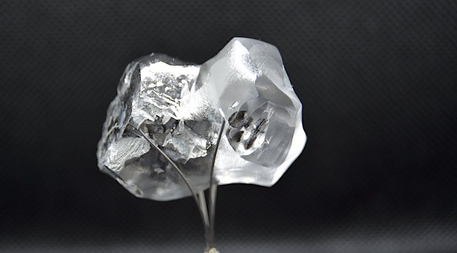 Tribal labourer finds Rs 40 lakh diamond in Panna mine