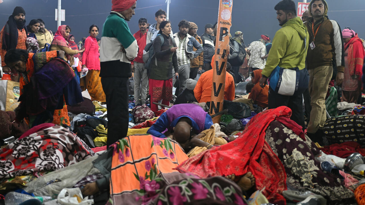 dozensinjuredcasualtiesfearedinmahakumbhstampede