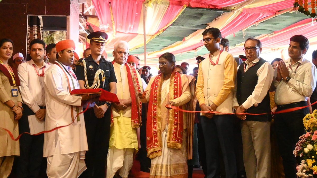 presidentdroupadimurmuinauguratestwoimportantandprestigiousprojectsatshrimatavaishnodevibhawan